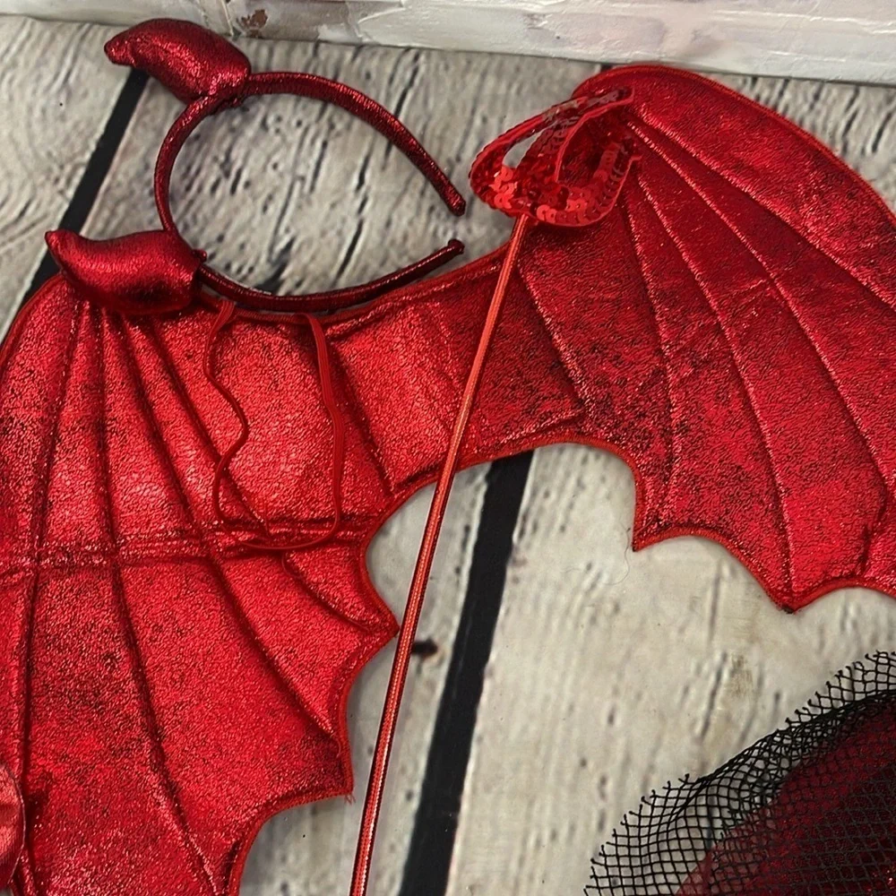 Spirit Halloween devil costume youth 4/6